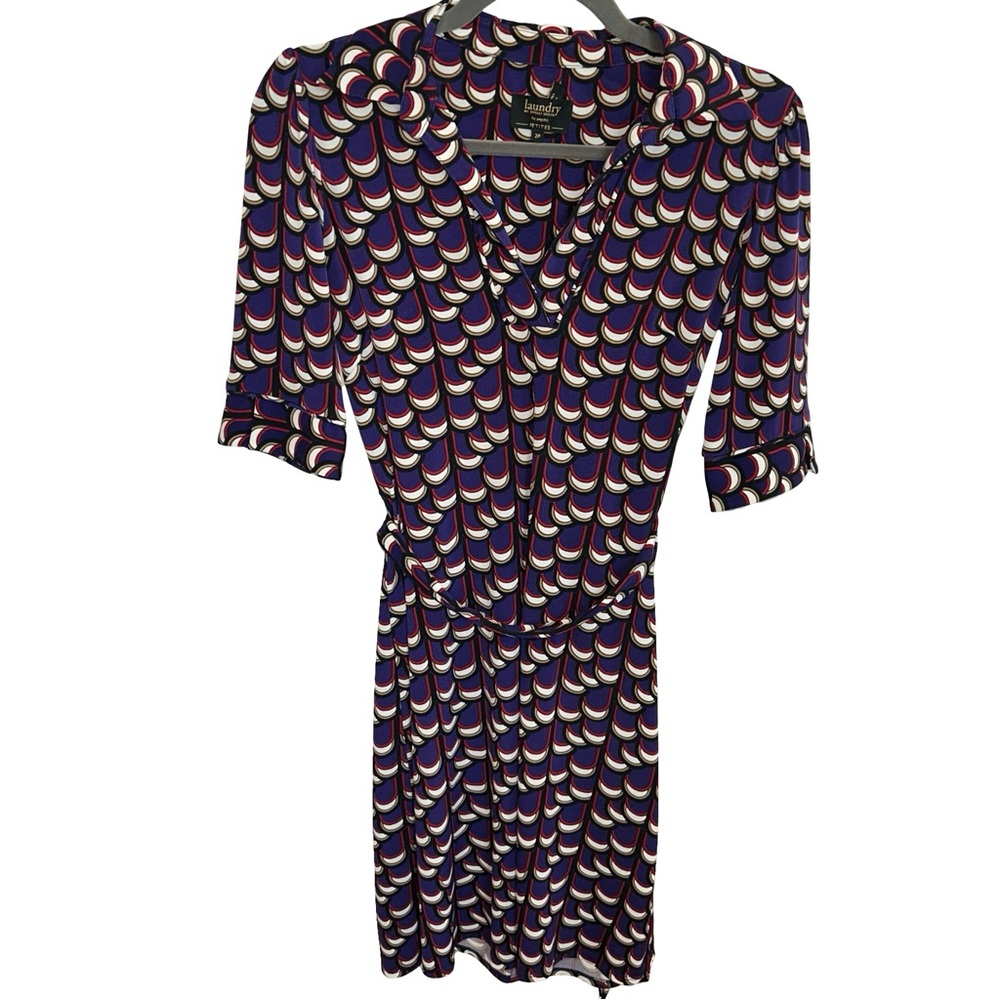 Donated - not for sale. 
Laundry by Shelli Segal Printed Dress with Tie Belt